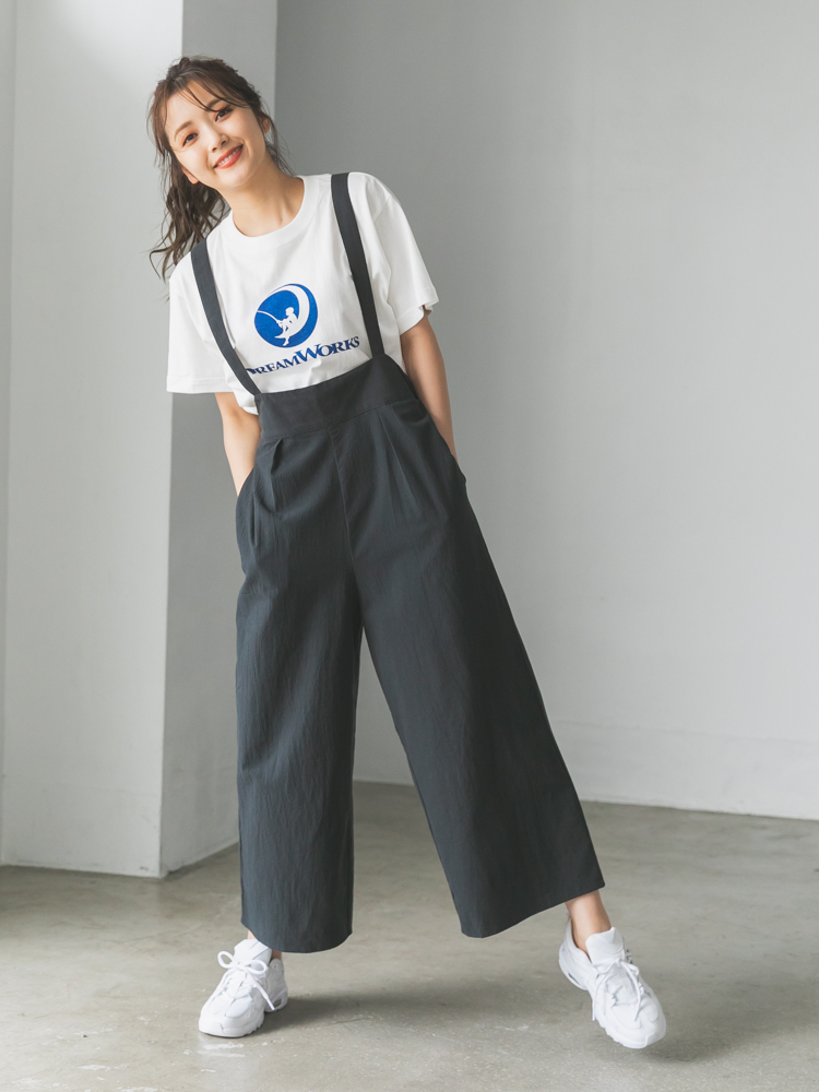 E Hyphen World Gallery イーハイフンワールドギャラリー サロペットで可愛らしく のコーディネート ファッションレンタルのメチャカリ